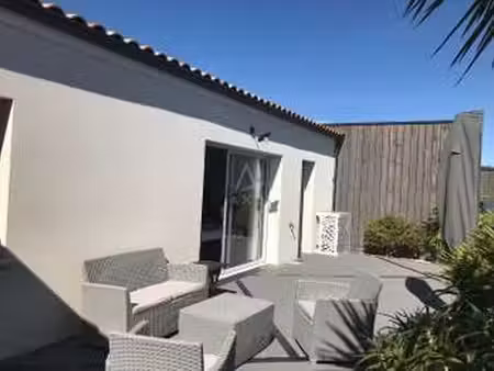 vente maison à saint-vincent-sur-jard (85520) : à vendre / 75m² saint-vincent-sur-jard