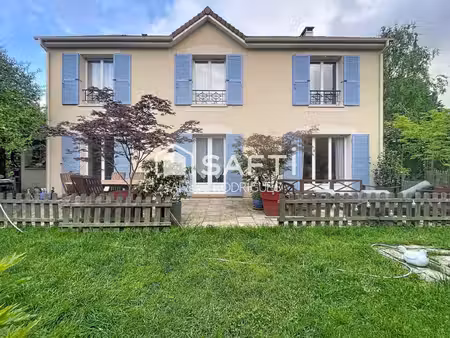 maison familiale de 7 pièces de 160 m² sur 700m2