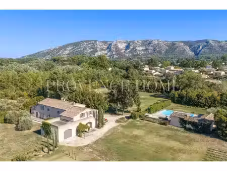 propriété taillades - 9 chambres - 350m²