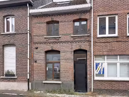 makelaars  maar anders.
in de competitieve vastgoedwereld durven wij anders te zijn.