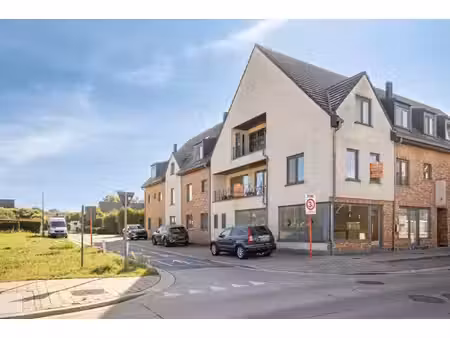 instapklaar  energiezuinig appartement met garagebox