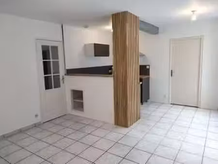 location maison à beaupreau (49600) : à louer / 53m² beaupreau