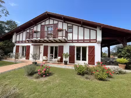 vente maison 12 pièces  203.00m²  ciboure