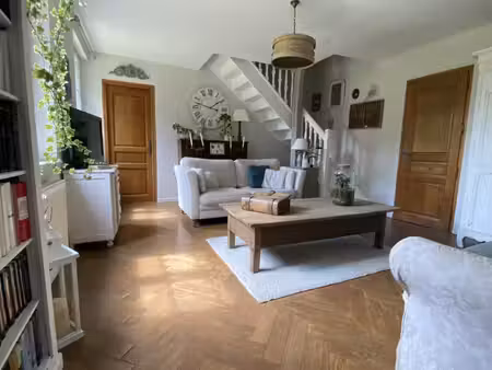 belle maison de caractère en briques et son jardin arboré de 1400 m2 axe dieppe /rouen