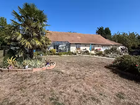 14290 maison 200 m² 4 chambres garage double 329900 euros