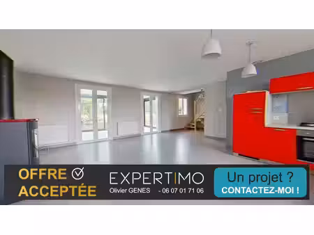 maison individuelle - 97 m² - 3 chambres - véranda- 2 salle de bains - sous-sol et jardin