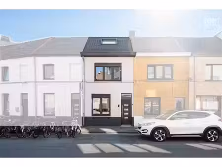 ideale starterswoning met 2 slaapkamers en dressing.