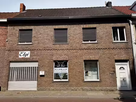 woning met polyvalent atelier/handelsruimte