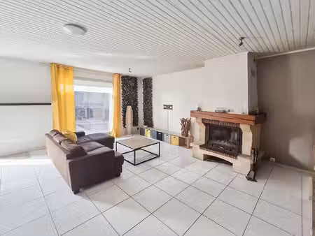 vente maison 4 pièces  138.00m²  le fief
