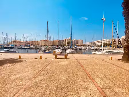 port-leucate magnifique t2 entièrement rénové avec vue sur