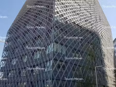 location bureaux 243 m²