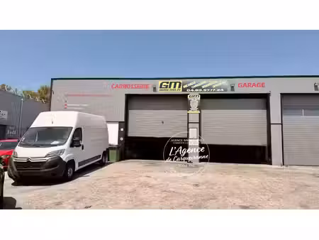 vente local commercial 5 pièces 225m2 la garde 83130 - 265000 € - surface privée