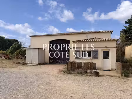tavel terrain constructif 1500 m2 + hangar