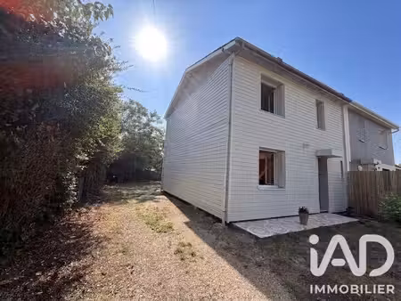 maison à les artigues-de-lussac (33570)