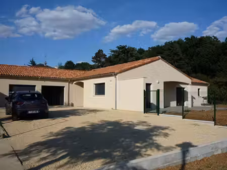 maison neuve bbc - calme et confortable à croutelle