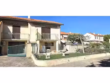 l'estaque! au coeur du village  vue mer pour cette belle maison dans une copropriété...