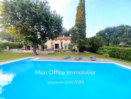 référence : 7055-vcl - maison aux volumes généreux - piscine calme absolu - 13510...