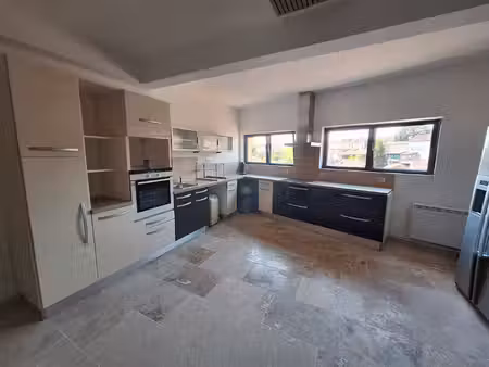 location appartement 2 pièces 91m²