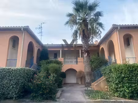 t2 en rez-de-jardin à 150 m de la plage de la gorguette