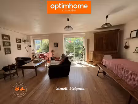 exclusivité – maison en pierre de 183m² avec 5 chambres et grande dépendance à plessé