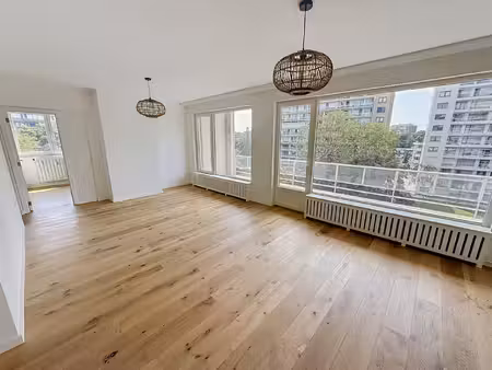 appartement te koop in berchem met 3 slaapkamers