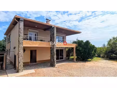 villa sur 7 650 m² avec installations animalières