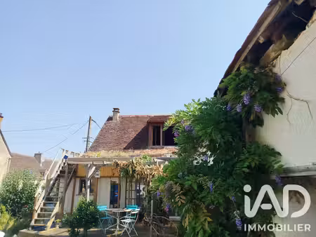 maison de campagne à saint-jean-des-échelles (72320)