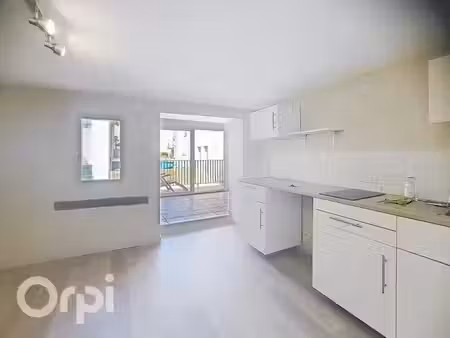vente appartement 2 pièces 41 m² à le beausset (83330)  120 000 €