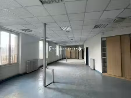 location commerce fronton 31620 150m²