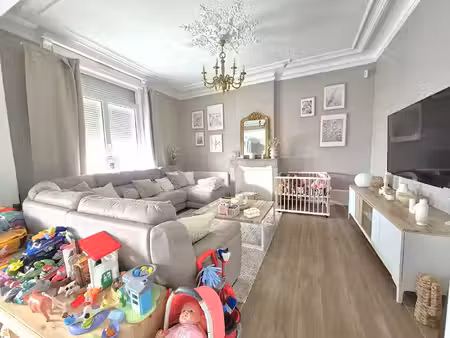 maison à vendre 11 pièces 180 m² - saint-hilaire-lez-cambrai (59) - 379 350€