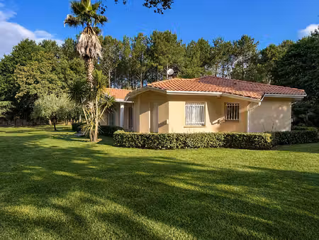 vente maison 4 pièces  132.00m²  azur