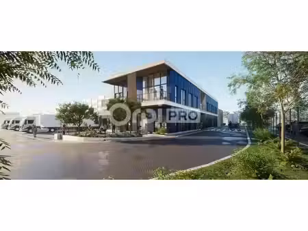 vente local d'activités 7 647 m²