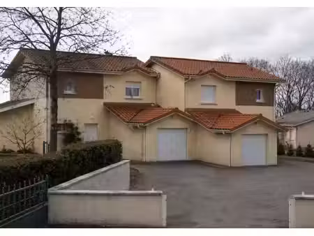 location appartement 4 pièces 100m² parentis en born 40160