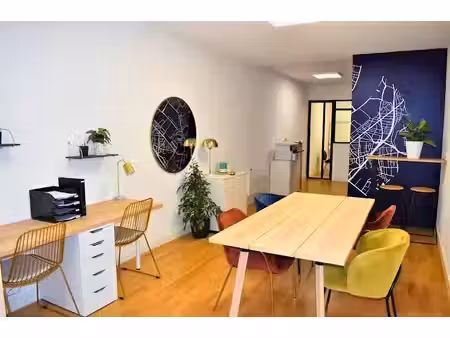 location commerce bordeaux 33100 53m²