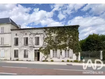 maison à barbezieux-saint-hilaire (16300)