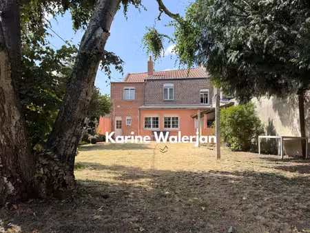 maison - beaux volumes - charme - cachet - 7 pieces - 174 m2