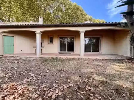location maison 3 pièces 108.66 m² à grans (13450)  1 490 €