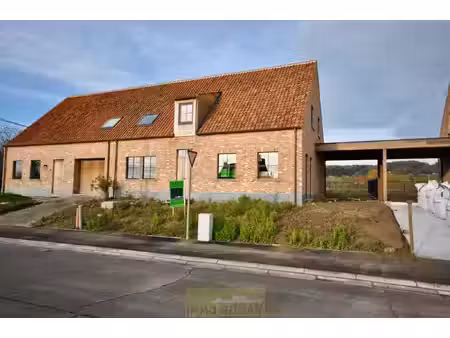 huis te koop in mont-de-l'enclus met 3 slaapkamers
