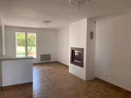 location maison 5 pièces 92.98 m² à lesneven (29260)  980 €