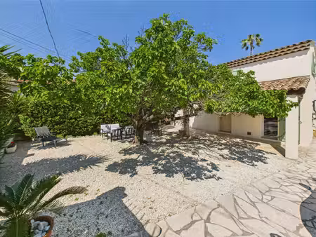 antibes – maison 95 m² + annexe de 13 m² – centre-ville à pied