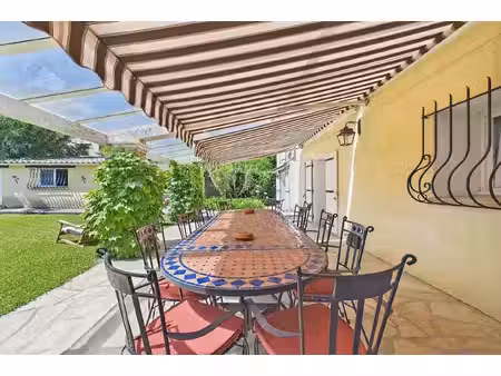 roquefort-les-pins ? villa néo-provençale avec piscine et stud