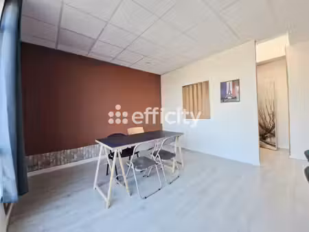 local commercial 5 pièces - 260 m²