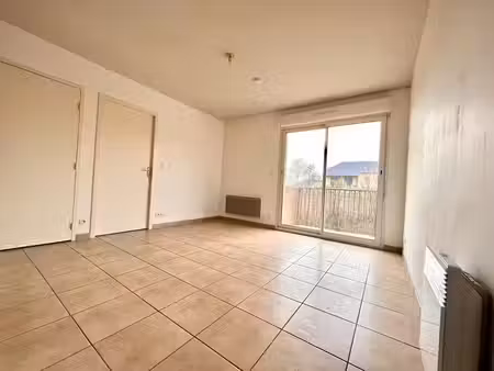location appartement 2 pièces 28m2 sévérac-le-château 12150 - 340 € - surface privée
