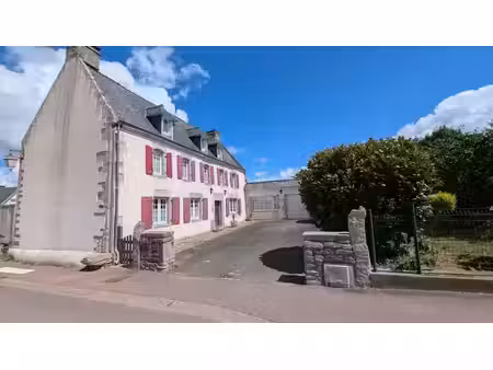 vente maison 9 pièces 230 m² à leuhan (29390)  337 000 €