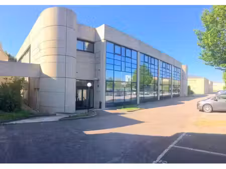 location bureaux 649 m²