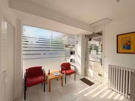 location commerce le mesnil le roi 78600 60m²