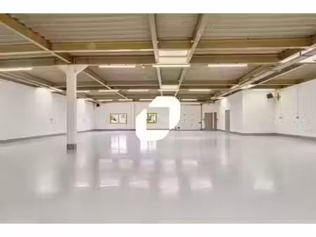 location local d’activités croissy beaubourg 77183 300m² à 1186m²