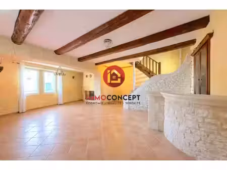 maison de village de 141 m² avec garage et terrasse