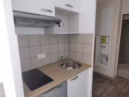 location appartement 1 pièce 22m² franqueville st pierre 76520