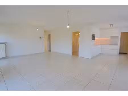 appartement te huur in gullegem met 2 slaapkamers